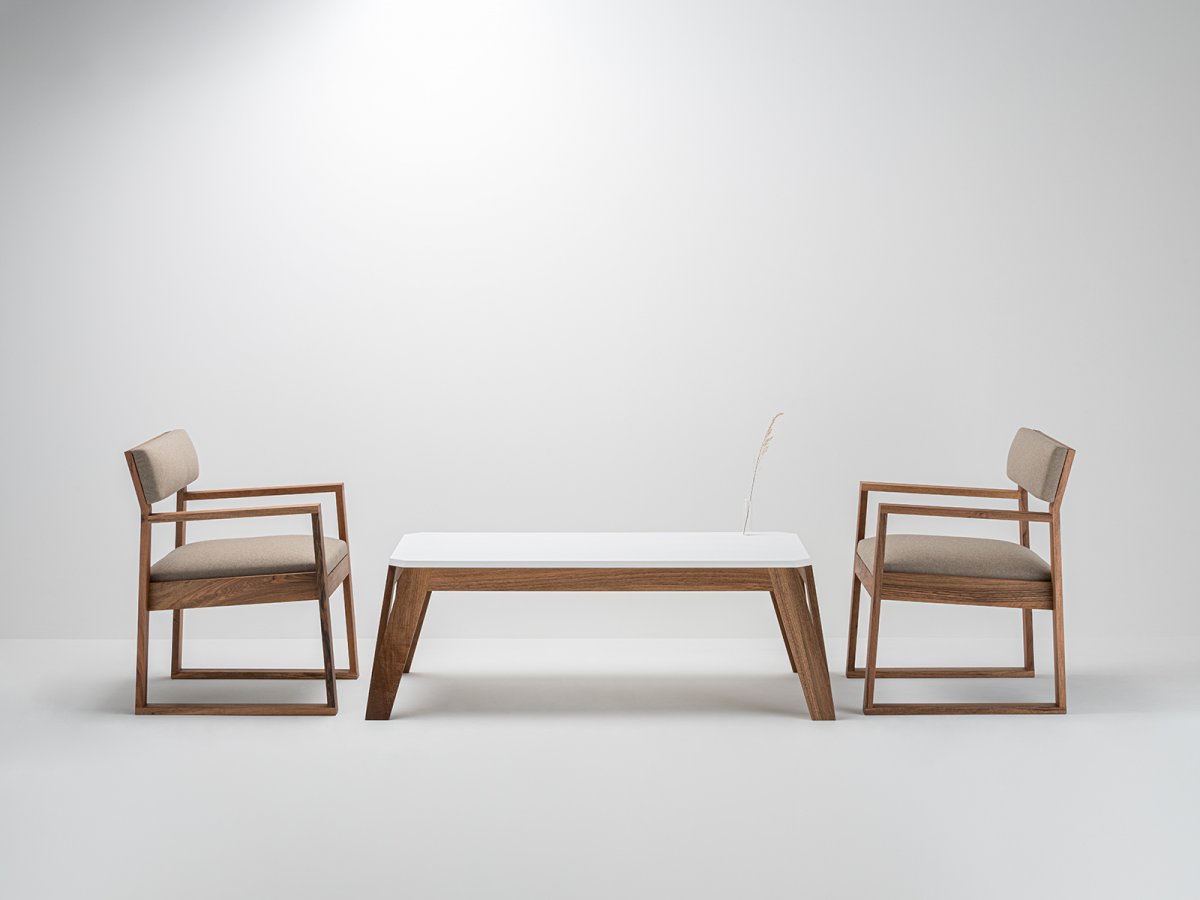 Chaise Aix en noyer et tissus Arpin ® - Ensemble table et chaises design