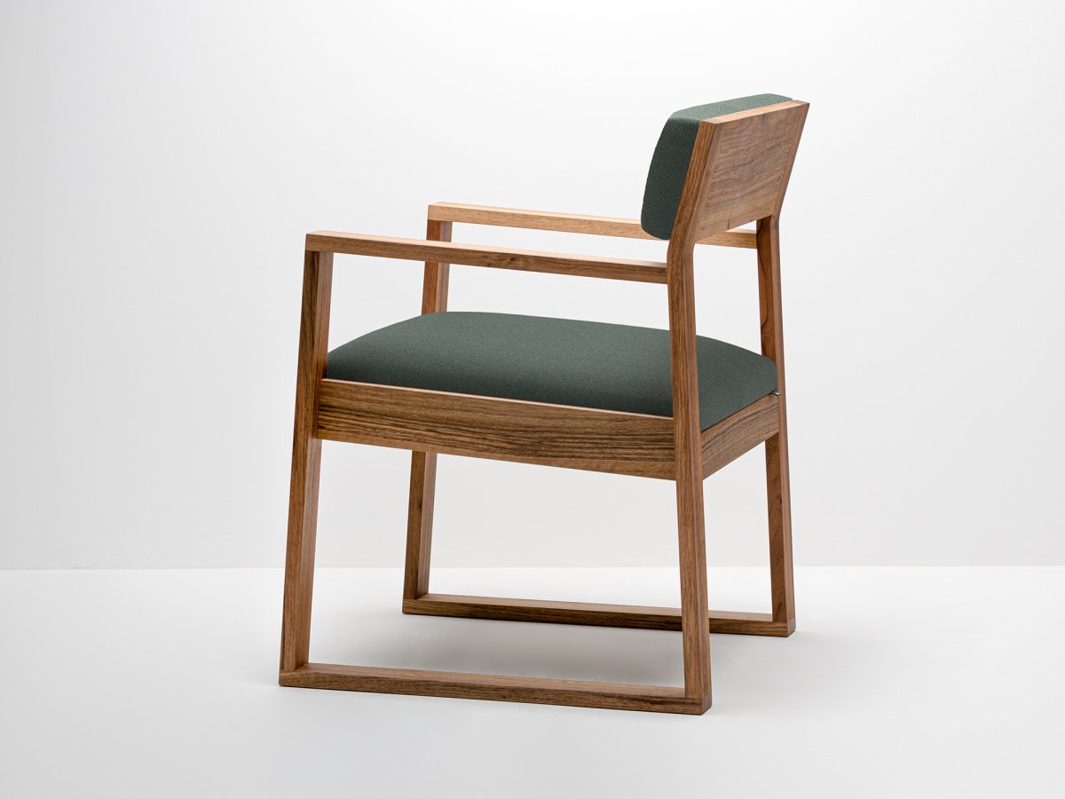 Chaise de salon en tissu Gabriel® Vert - AIX
