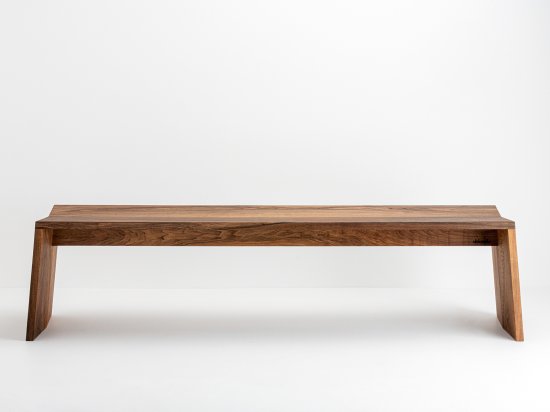 Bancs en noyer fabriqués en France